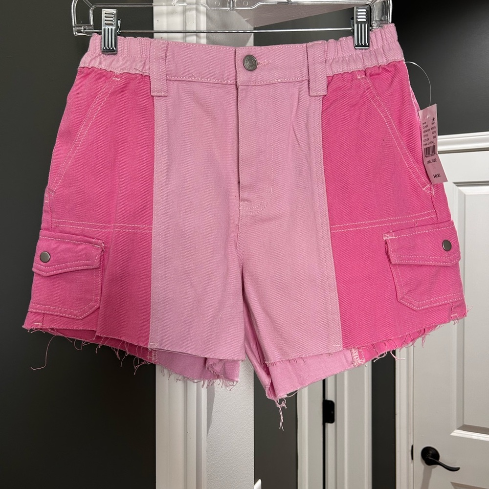 PacSun Pink Colorblock Women's Cargo Shorts